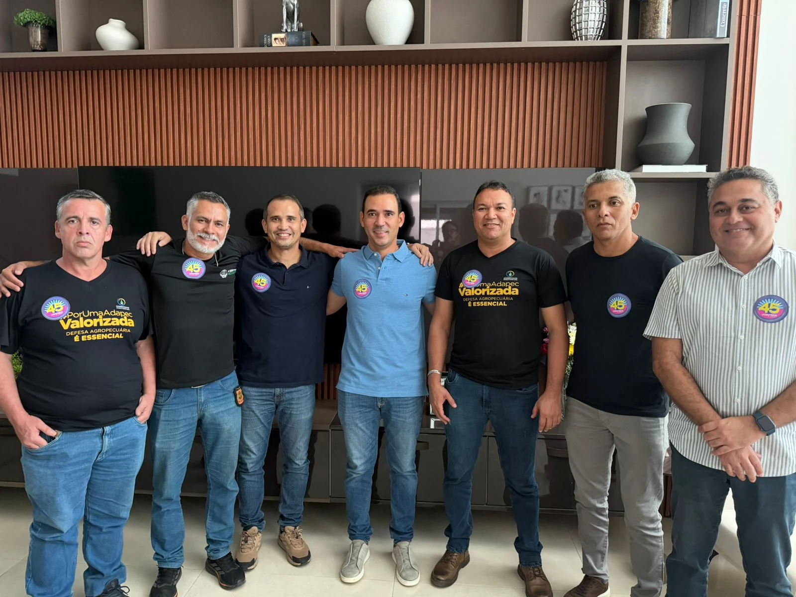 Após decisão em assembleia, inspetores de defesa agropecuária declaram apoio a Vicentinho