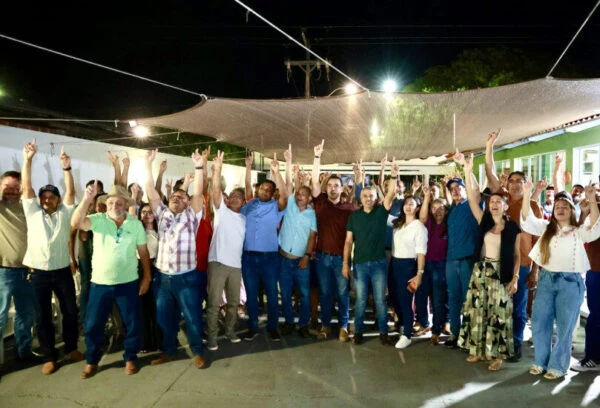 Lideranças de Itapiratins declaram apoio a Vicentinho Júnior em encontro na cidade