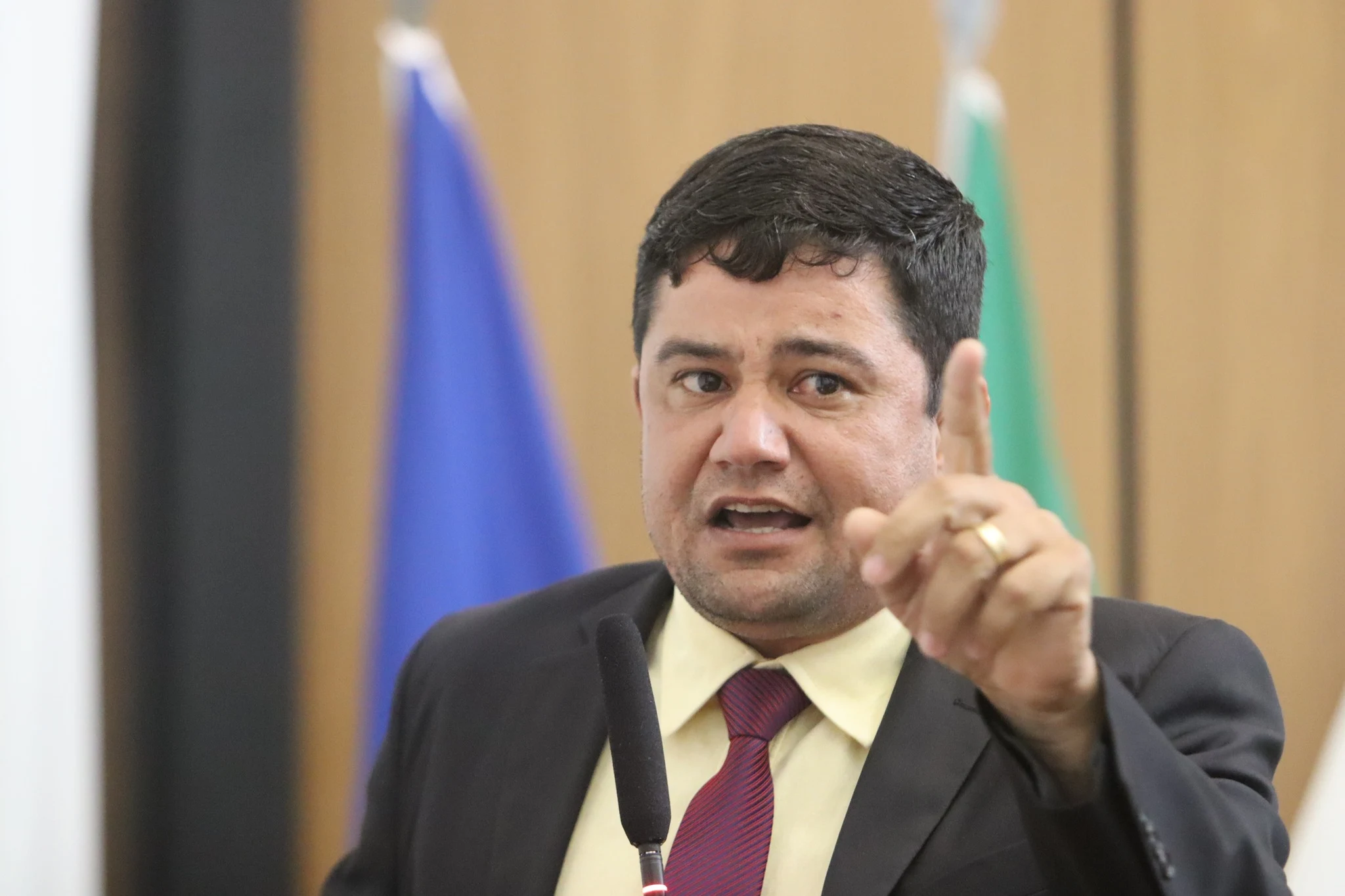 Ex-vereador Rogério Freitas é nomeado assessor parlamentar no gabinete do prefeito Eduardo Siqueira Campos