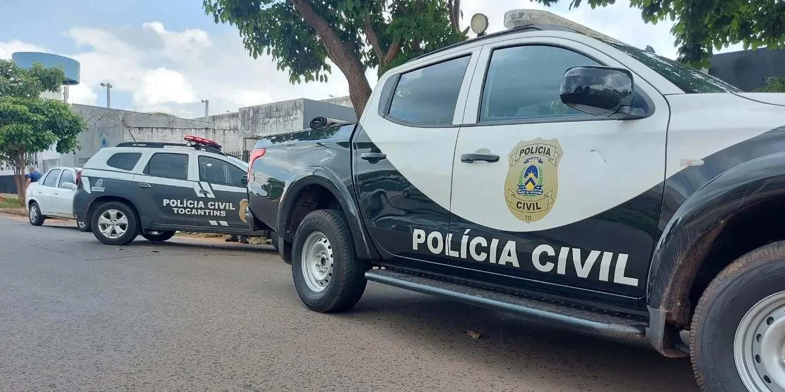 Polícia civil autua idoso por exercício ilegal da profissão de corretor de imóveis em Araguacema
