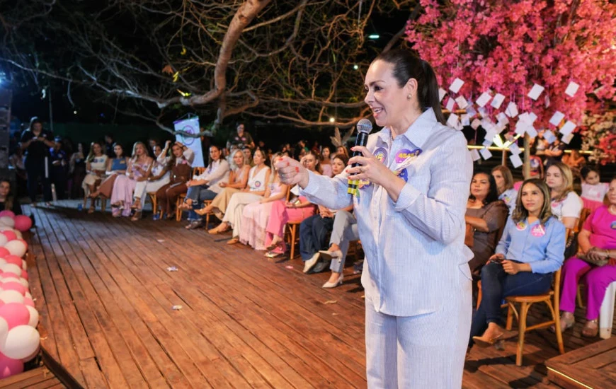 Cinthia Ribeiro defende criação de Secretaria Estadual da Mulher e reforço no combate ao feminicídio