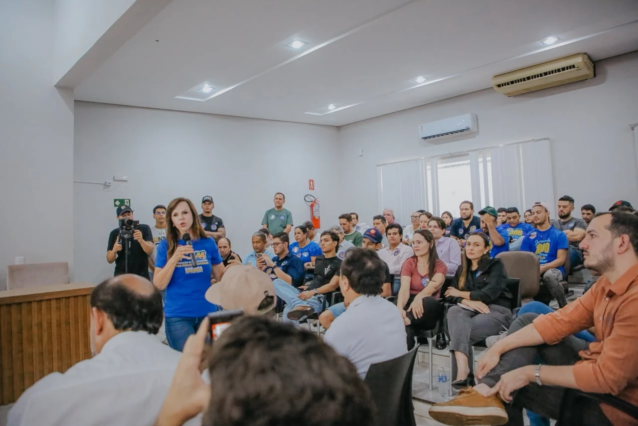 Professora Dorinha recebe da Facit proposta de Bolsa Permanência e parceria das clínicas-escola com o Estado