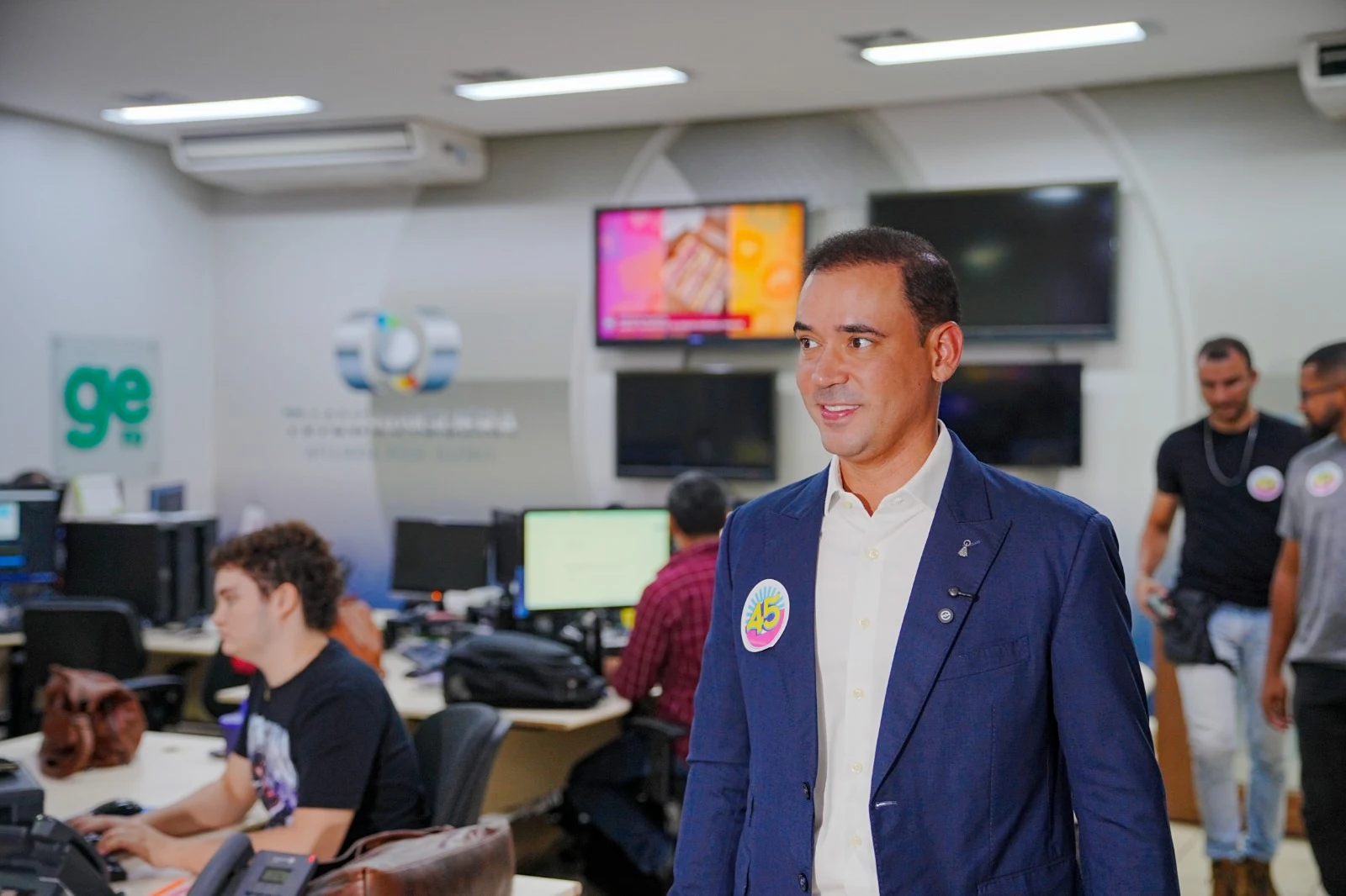 Vicentinho participa de debate da TV Anhanguera após marcar presença em todos os encontros da campanha