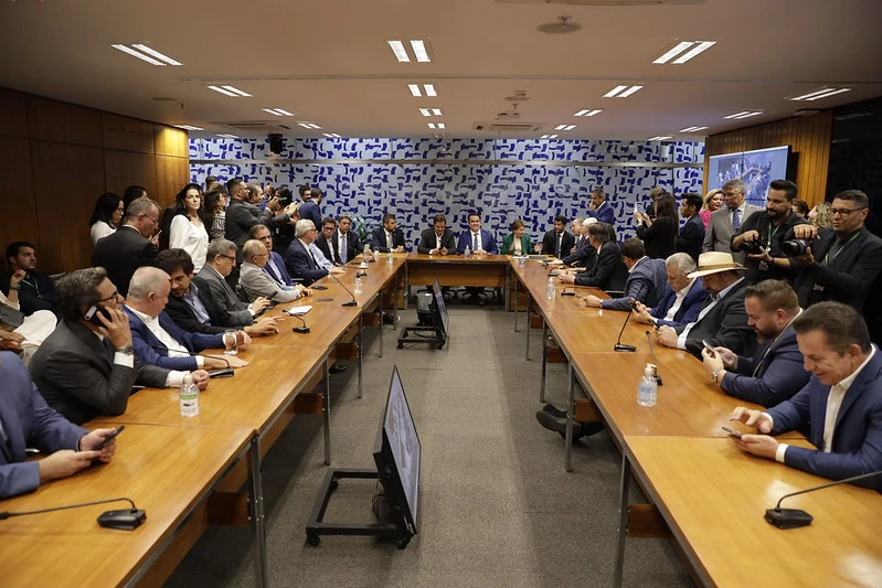 União Progressista fecha questão por Flávio Bolsonaro