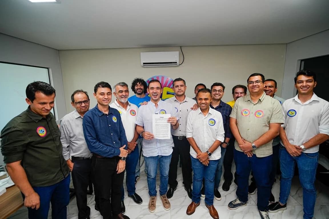 Representantes do sindicato dos servidores da Defensoria Pública declaram apoio a Vicentinho no segundo turno