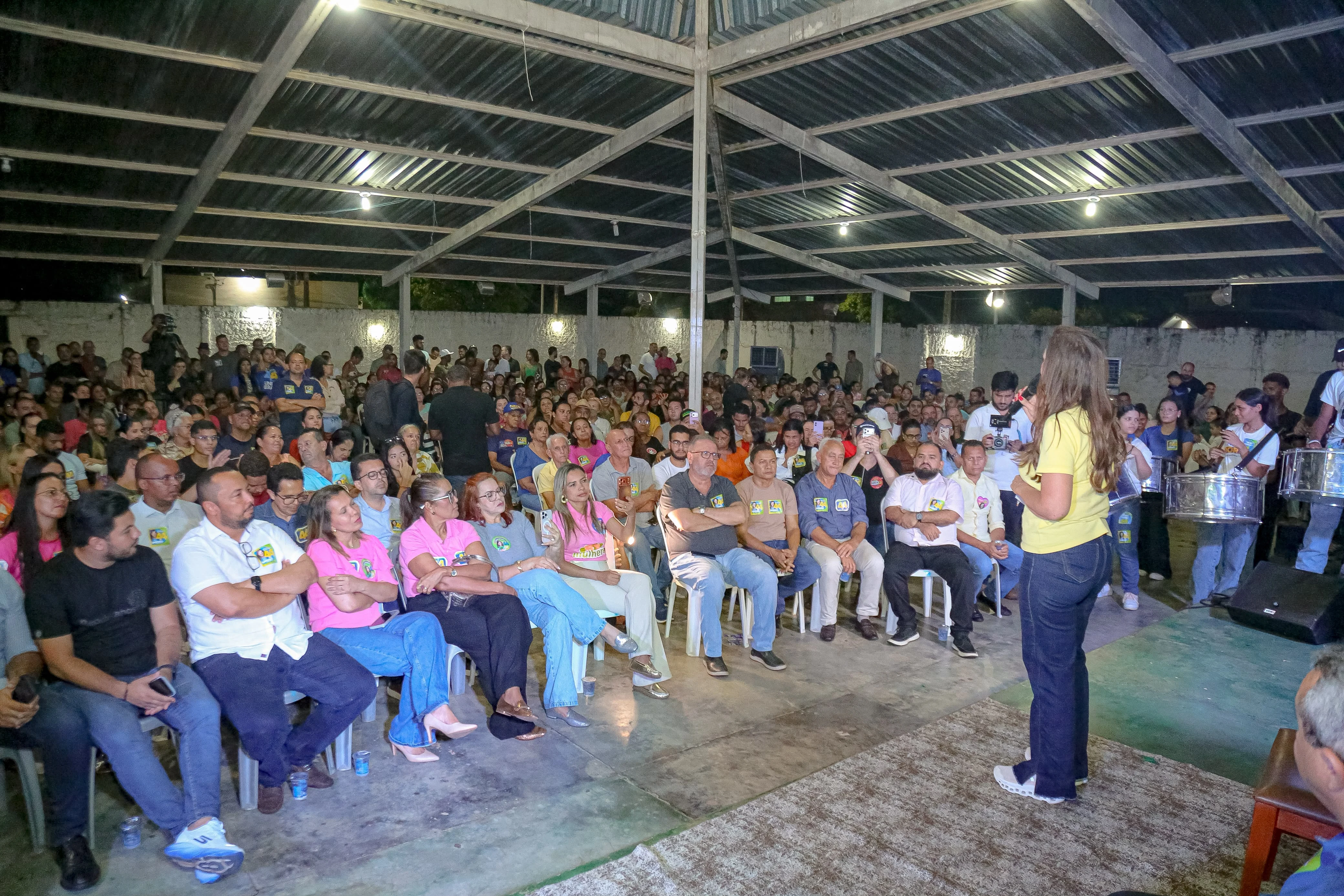 Em Porto Nacional, histórias de vida se transformam em compromissos de Dorinha com a população