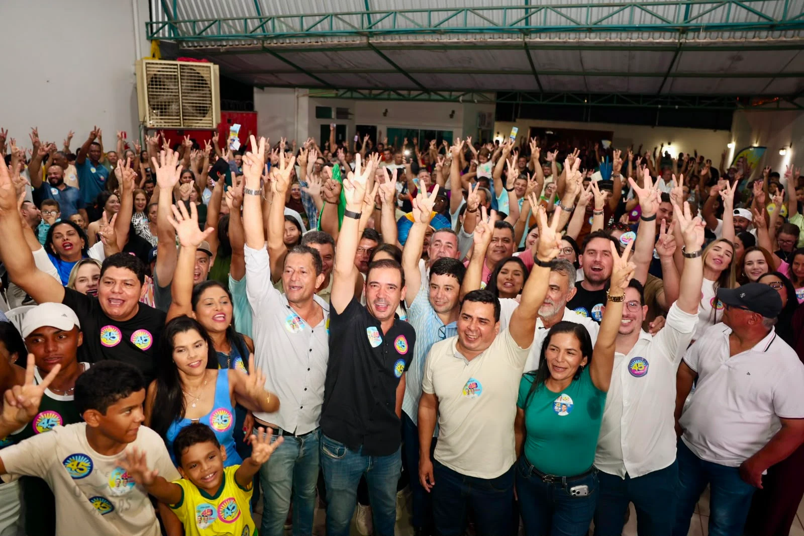 Vicentinho apresenta propostas para saúde e valorização dos servidores em reunião com lideranças de Palmas