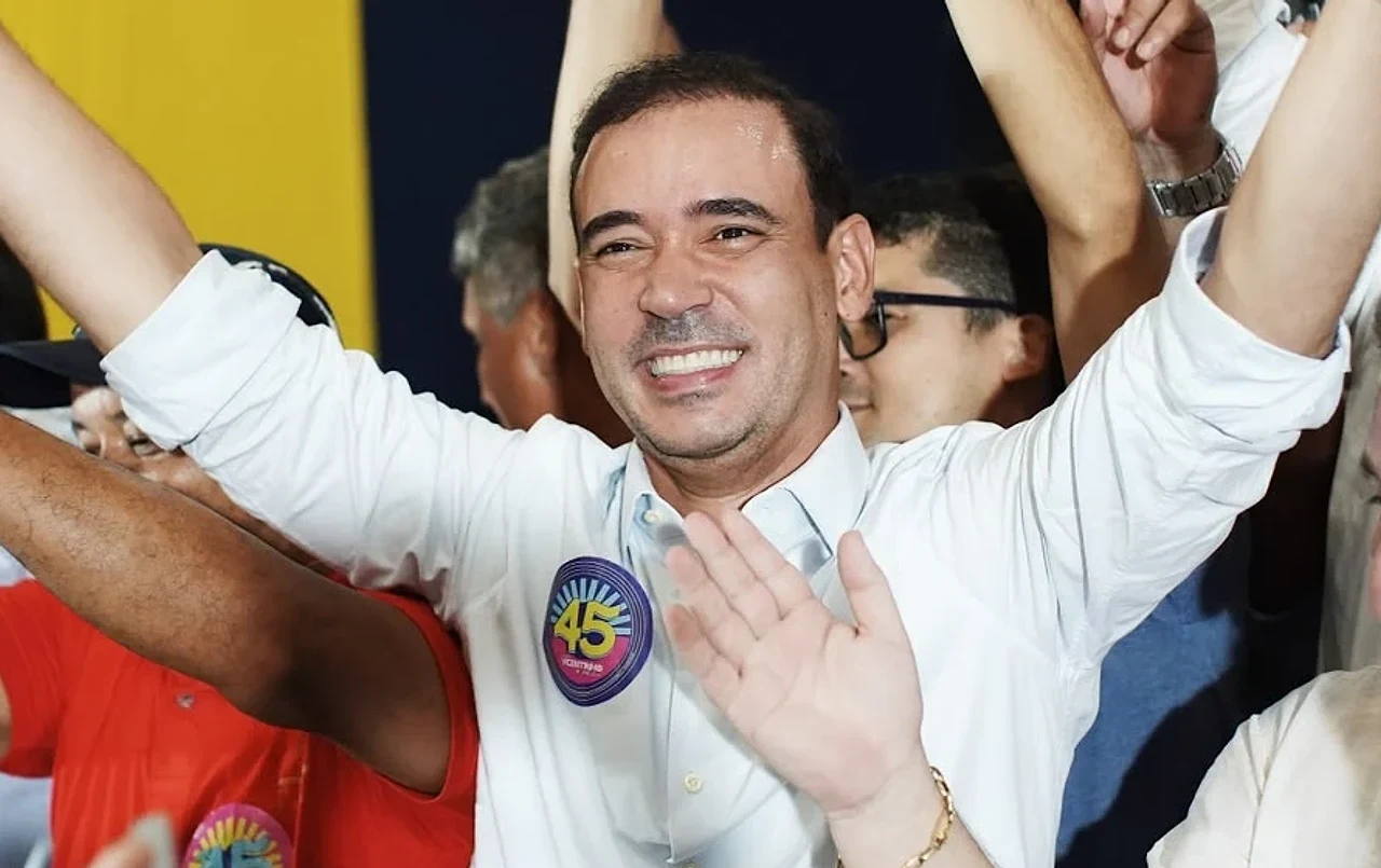 Vicentinho soma 14 apoios em cinco dias de 2º turno; Laurez e Eli Borges entram na campanha